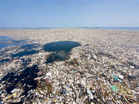 Mar de plástico ou ilhas de plástico nos oceanos -O que são?