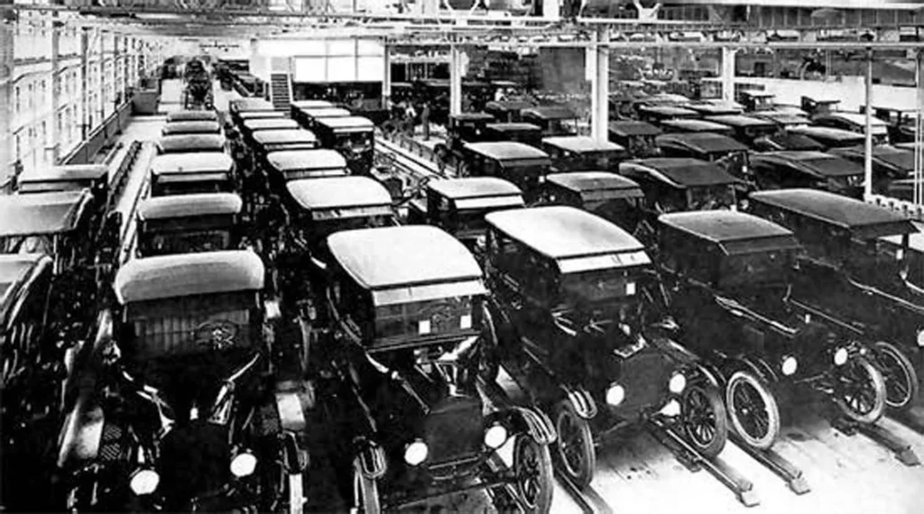 Produção de veículos em massa - segunda revolução industrial