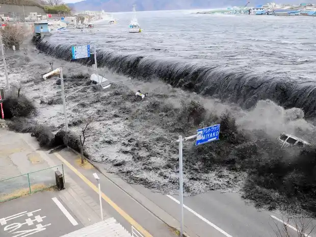 Fenômenos Climáticos Naturais: Tsunami