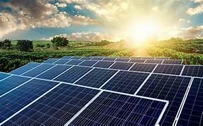 Painéis de energia solar fotovoltaica.