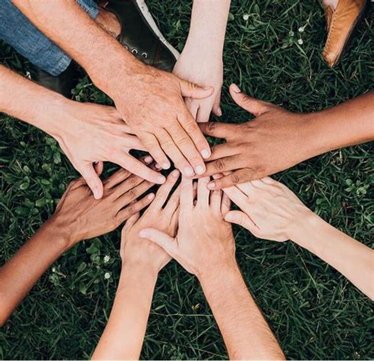 Coesão Social - O que é, importância, fatores e como promover