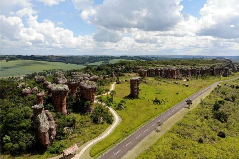 Parque Estadual de Vila Velha - história e biodiversidade