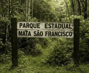 Parque Estadual Mata São Francisco, placa grava com o nome do parque.