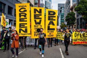 Jovens reivindicam soluções ambientais no Sunrise Movement