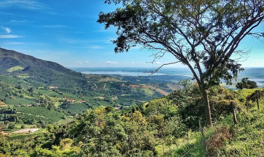 Vista da Serra da Boa Esperança (MG), no Parque Estadual Serra da Boa Esperança