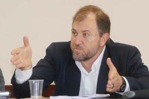 Darci Frigo defendendo os direitos humanos e a reforma agrária estrutural